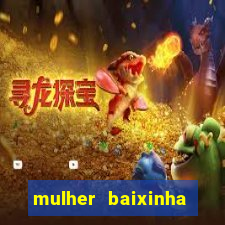 mulher baixinha transando com homens altos