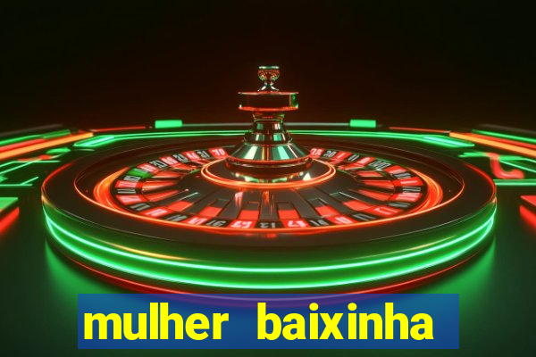 mulher baixinha transando com homens altos