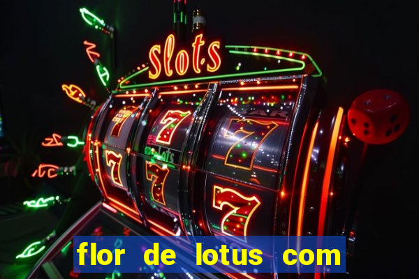 flor de lotus com lua tatuagem