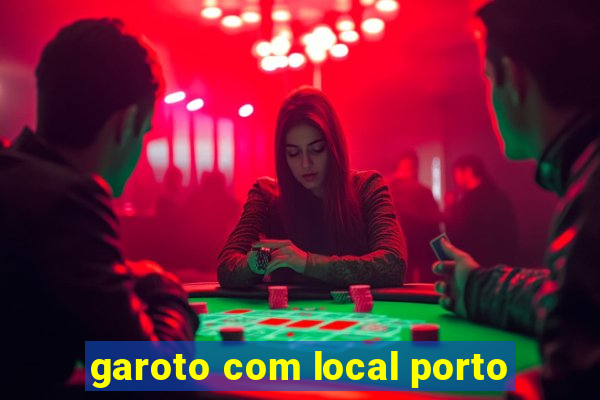 garoto com local porto